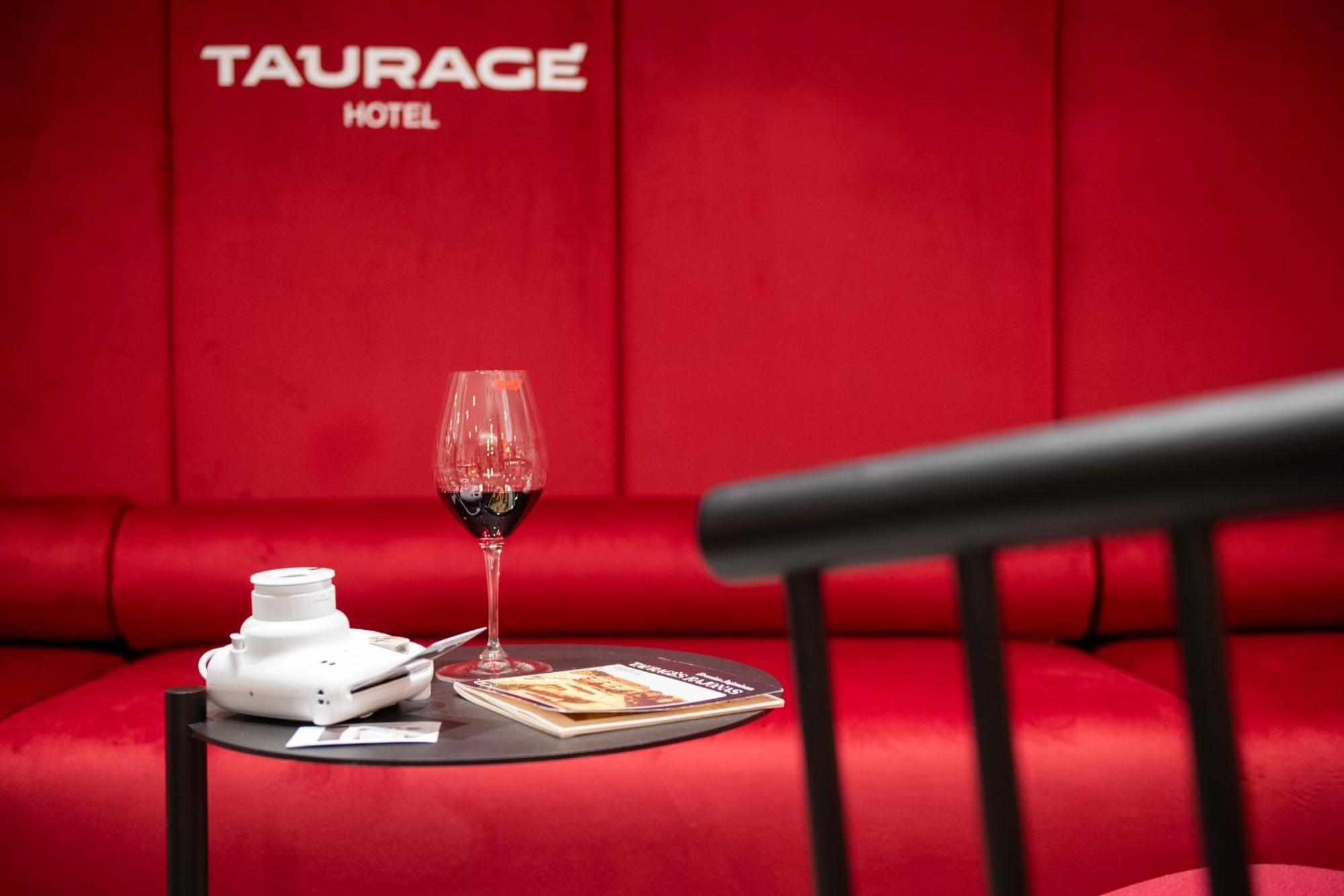 Taurage Hotel Exterior foto